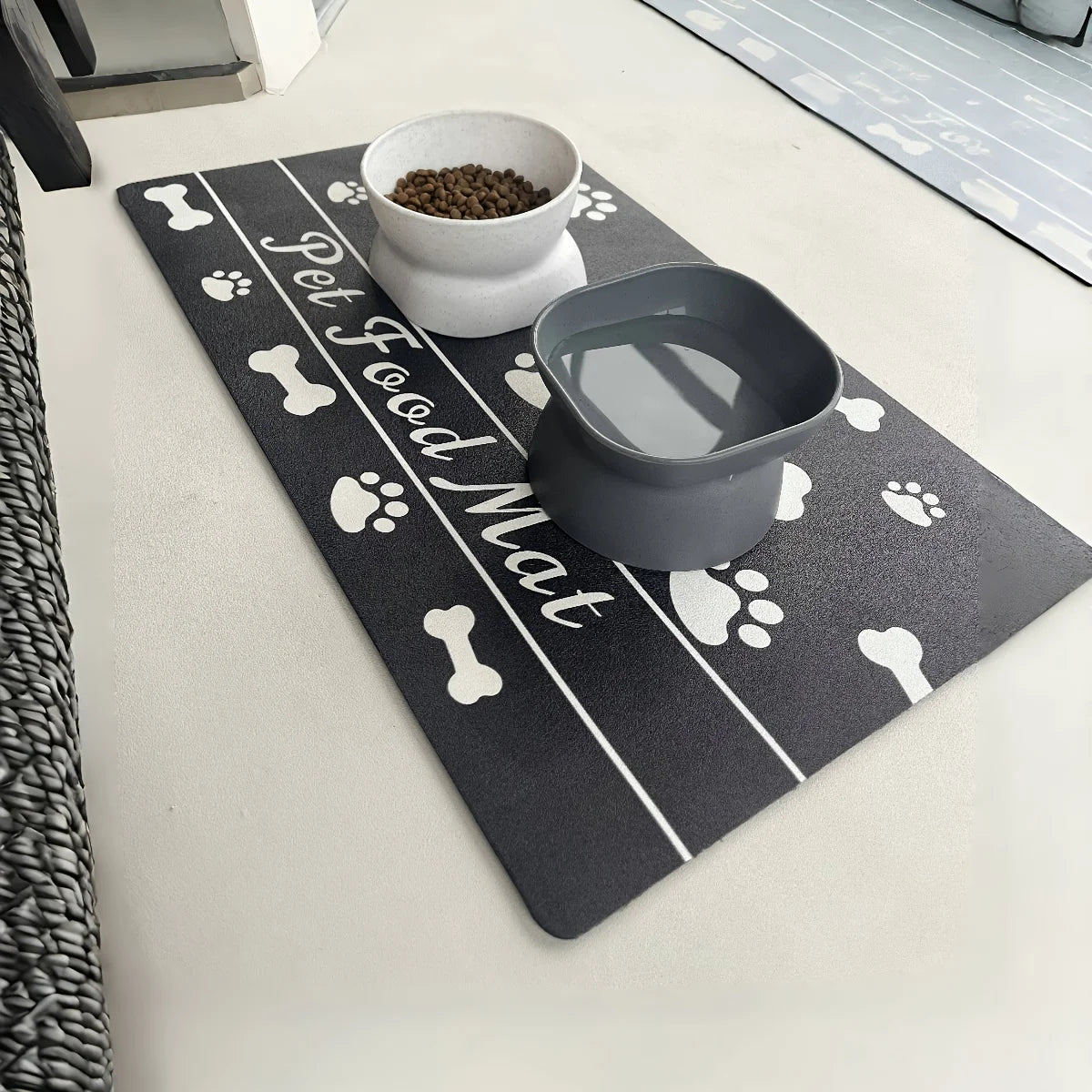 Eco-Friendly No Stains Quick Dry Absorbent Drinking Feeding Placemat Pet Feed Mat